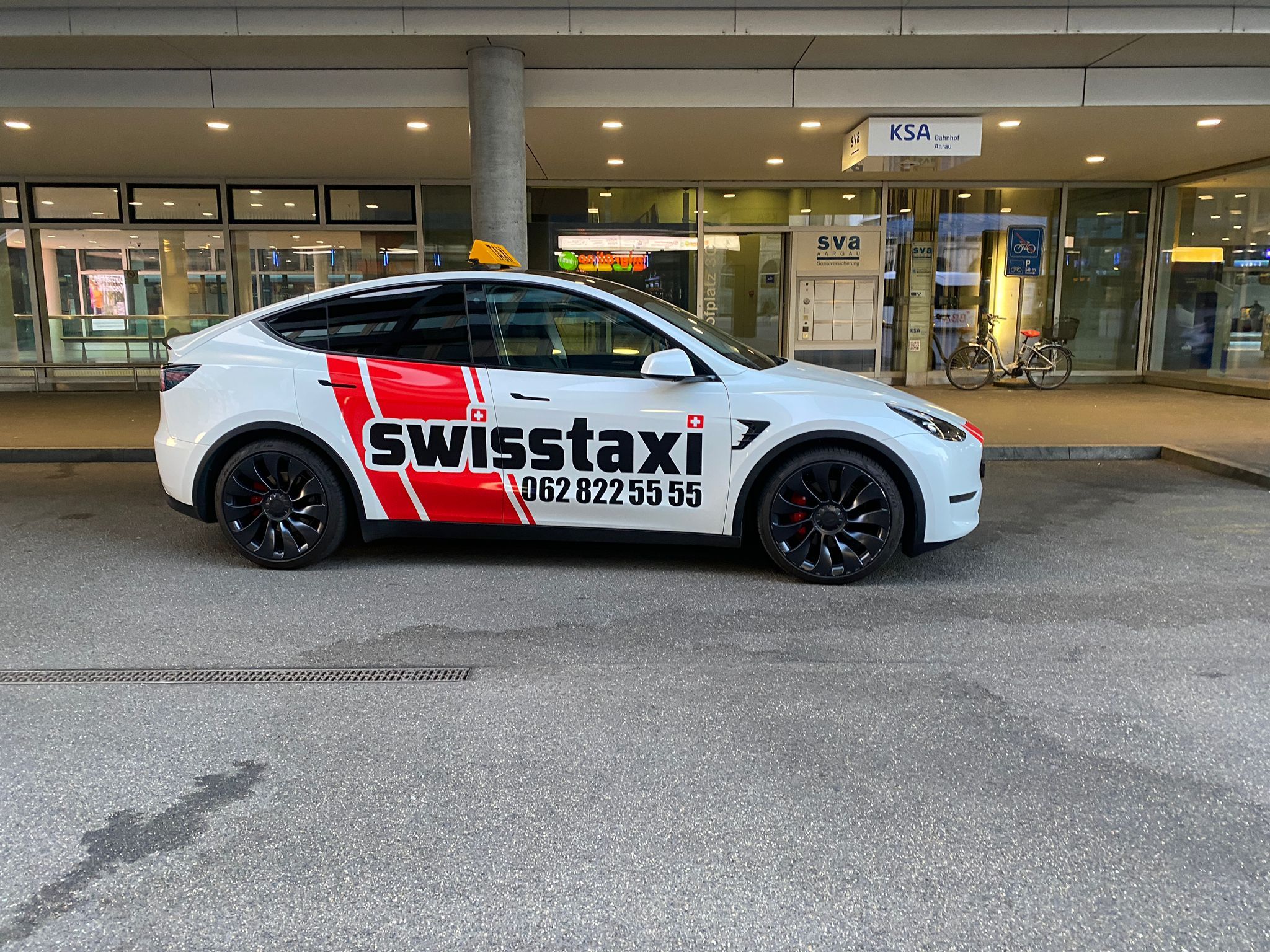 Tesla Model Y - Vue latérale